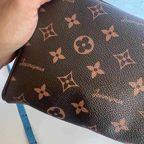 Journeyman Monogram double zipper toiletries/ make up travel bag. High end vibes - Picture 4 of 13